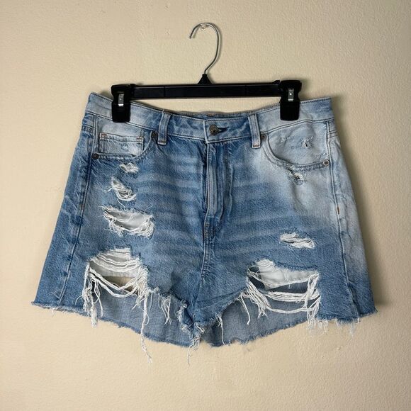 American Eagle Distressed Mom Shorts sz 10 - Picture 1 of 6